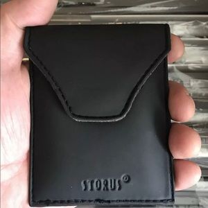 Smart Wallet Safety Holds Your Credit Cards, Money